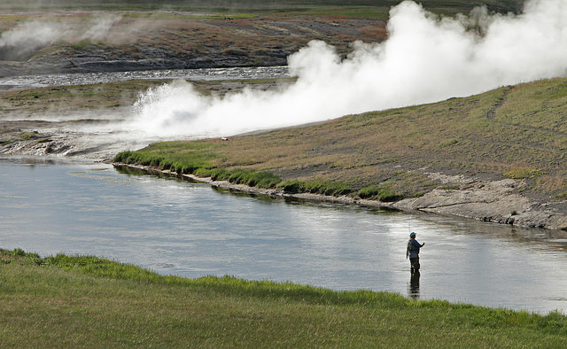 20150607_NPS_FlyFishing Fly fishing in Yellowstone