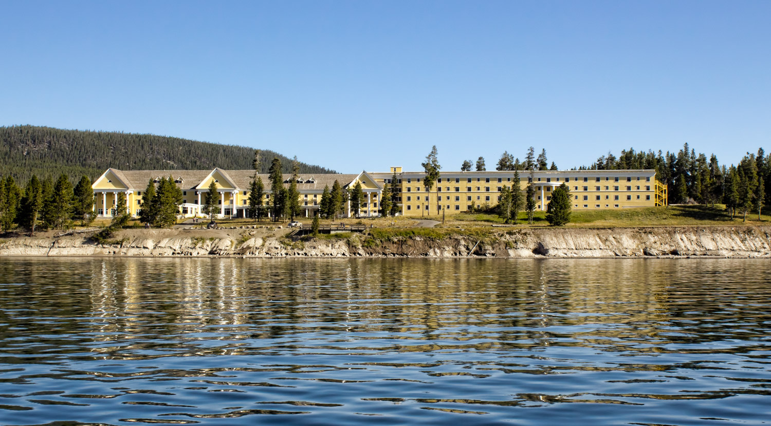 LakeYellHotel_FromLakePerspective_XanterraCopyright