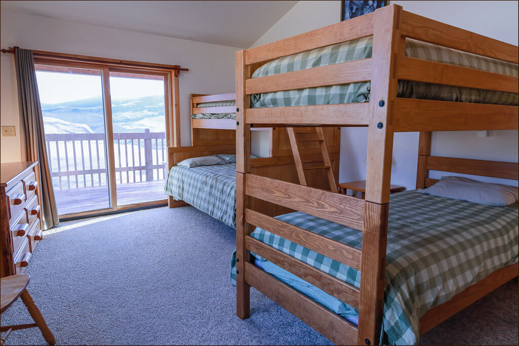 Yellowstone Lodging 101 - Yellowstone Forever