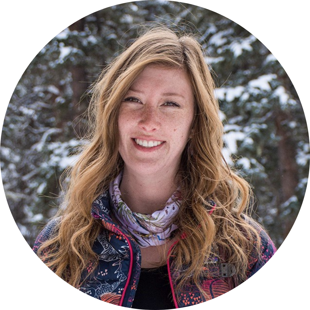Amanda Evans (Round) Amanda-Evans-yellowstone-forever-lead-field-educator